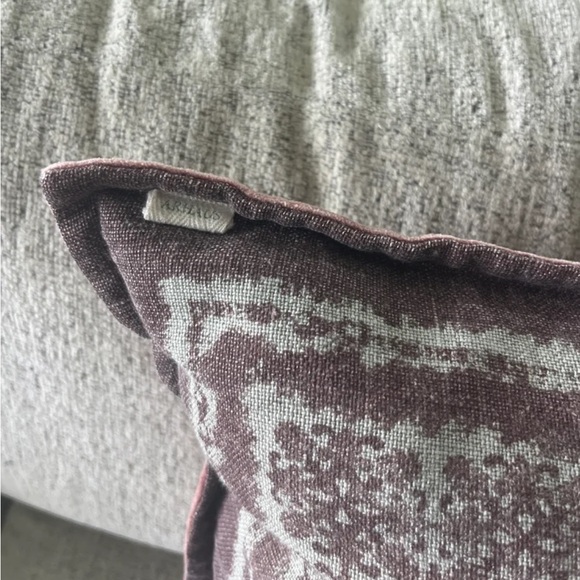 Arhaus Pillow Cover NWOT - Picture 2 of 6